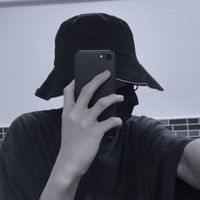 高冷戴口罩男生头像