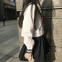 红色背景吸烟头像女生头像(3)