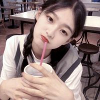 红色背景吸烟头像女生头像(16)
