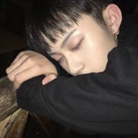 qq孤独的照片头像男生(2)
