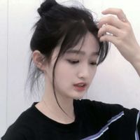 带绿色的图片女生头像图片(18)