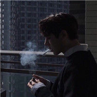 单调的男生头像(5)